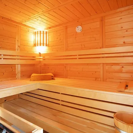 Britschock Mit Eingezaeuntem Garten Und Sauna Holiday home *