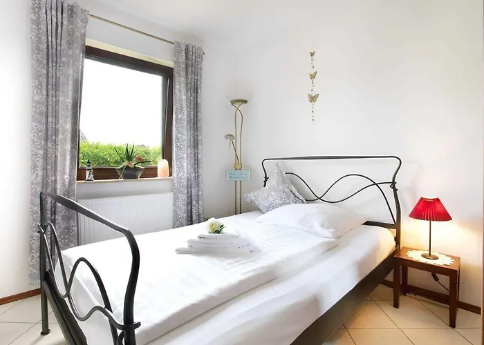 Britschock Mit Eingezaeuntem Garten Und Sauna Σπίτι διακοπών *